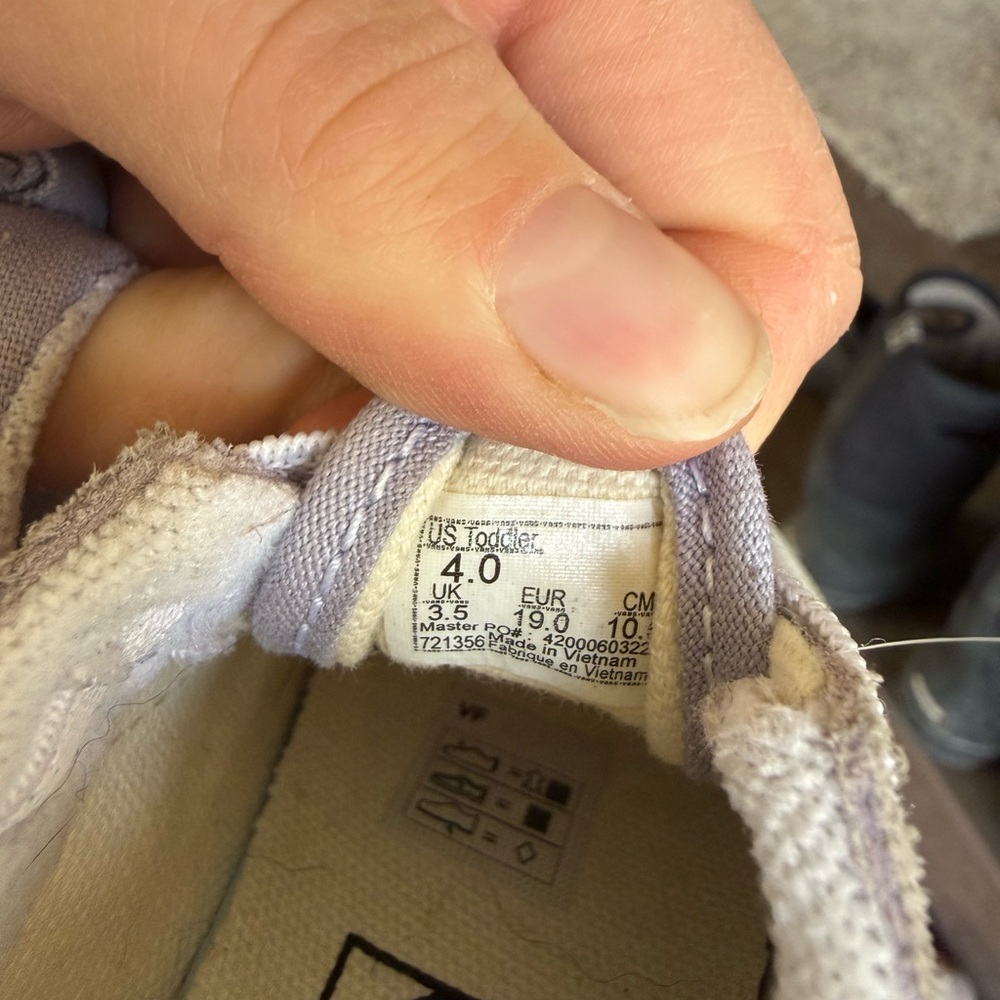 Kids Toddler Vans in Light Purple 4c